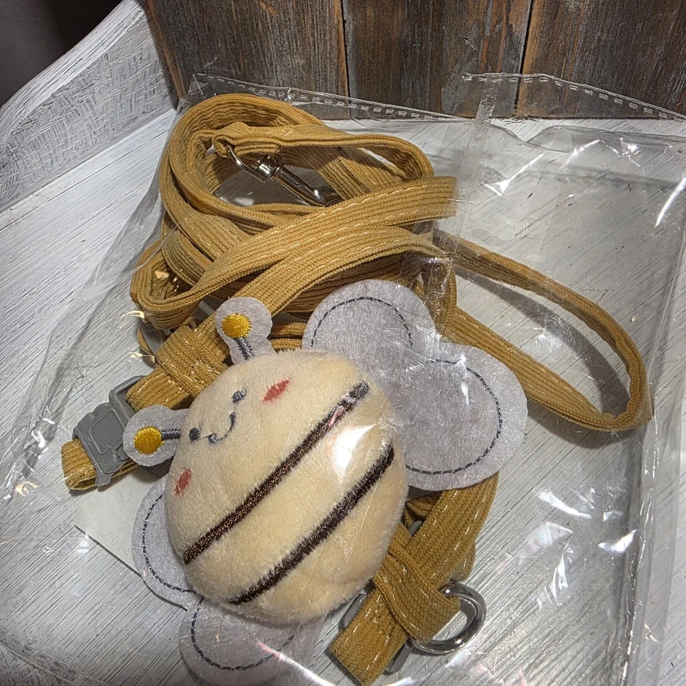 Pet Harness Bee Golden Yellow for Cat or Small Dog (NWT)